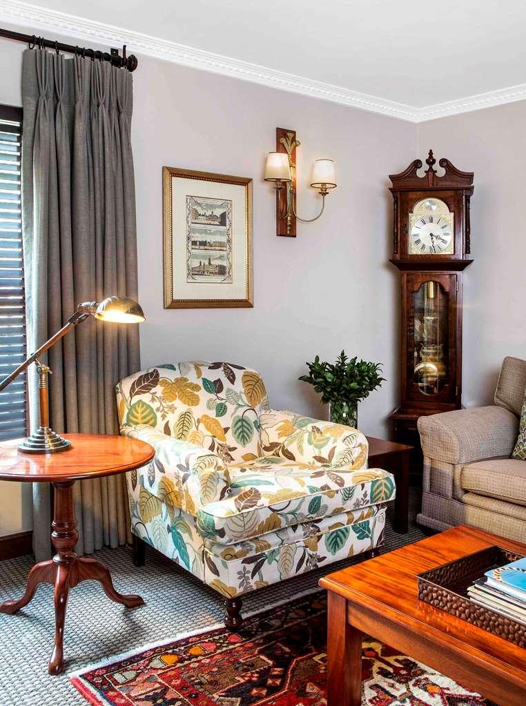 Premier Hotel Falstaff Йоганнесбурґ Ресторан фото